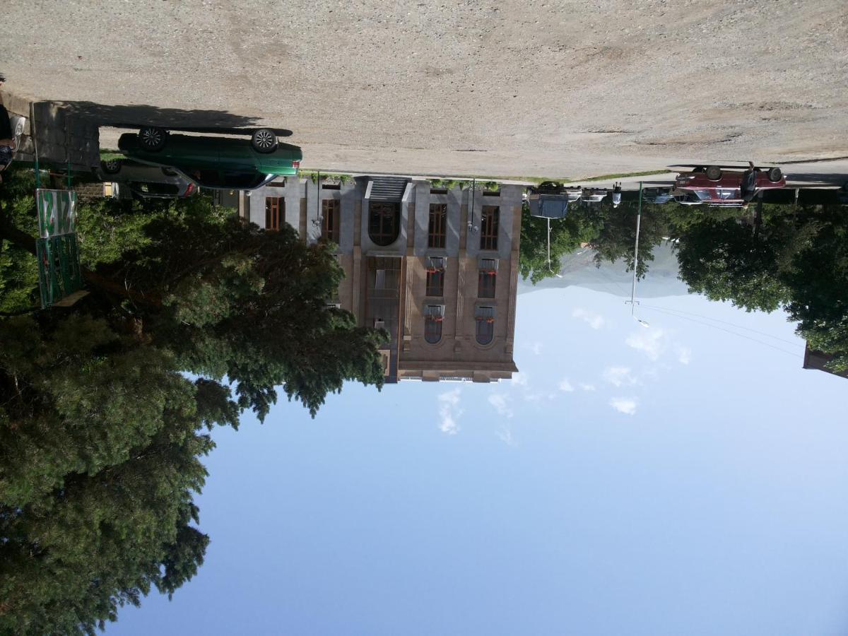 Arpa Hotel Yeghegnadzor Luaran gambar