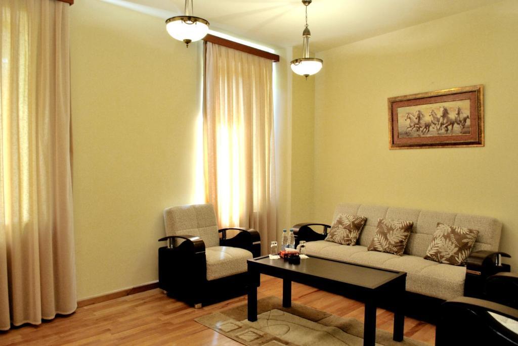 Arpa Hotel Yeghegnadzor Bilik gambar