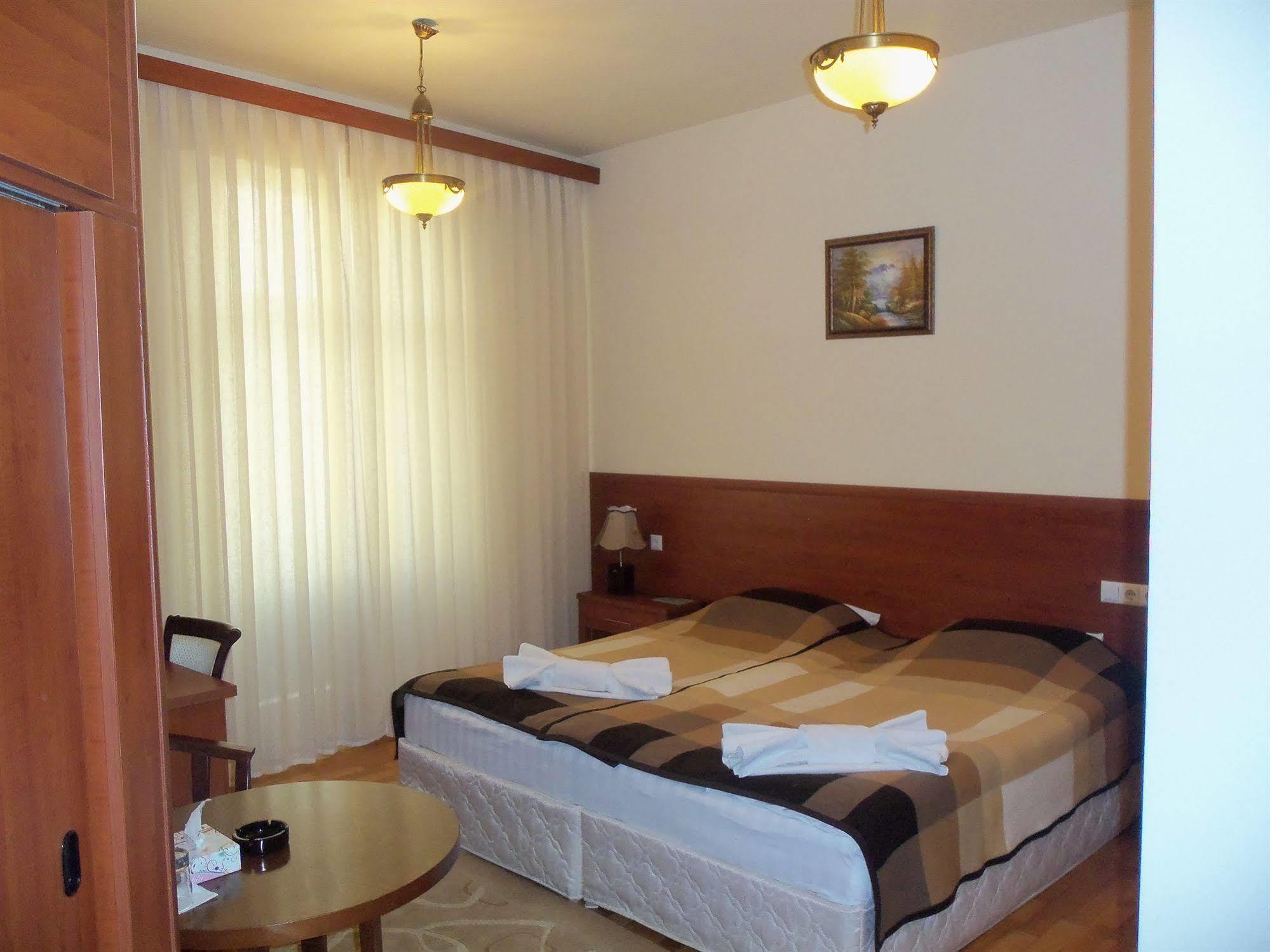 Arpa Hotel Yeghegnadzor Luaran gambar